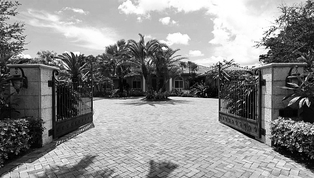 miami-fl-house-bw